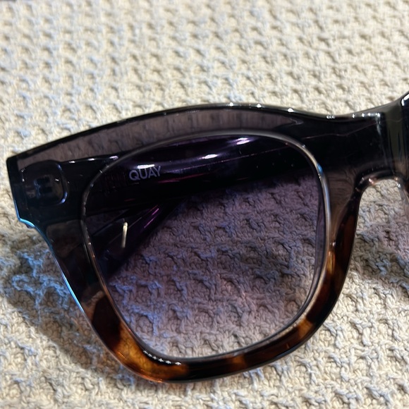 QUAY After Hours Sunglasses Black Tortoise Combo Frame Grey Gradient Fade Lenses - Picture 5 of 13